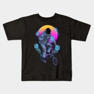 bike to fantasy Kids T-Shirt